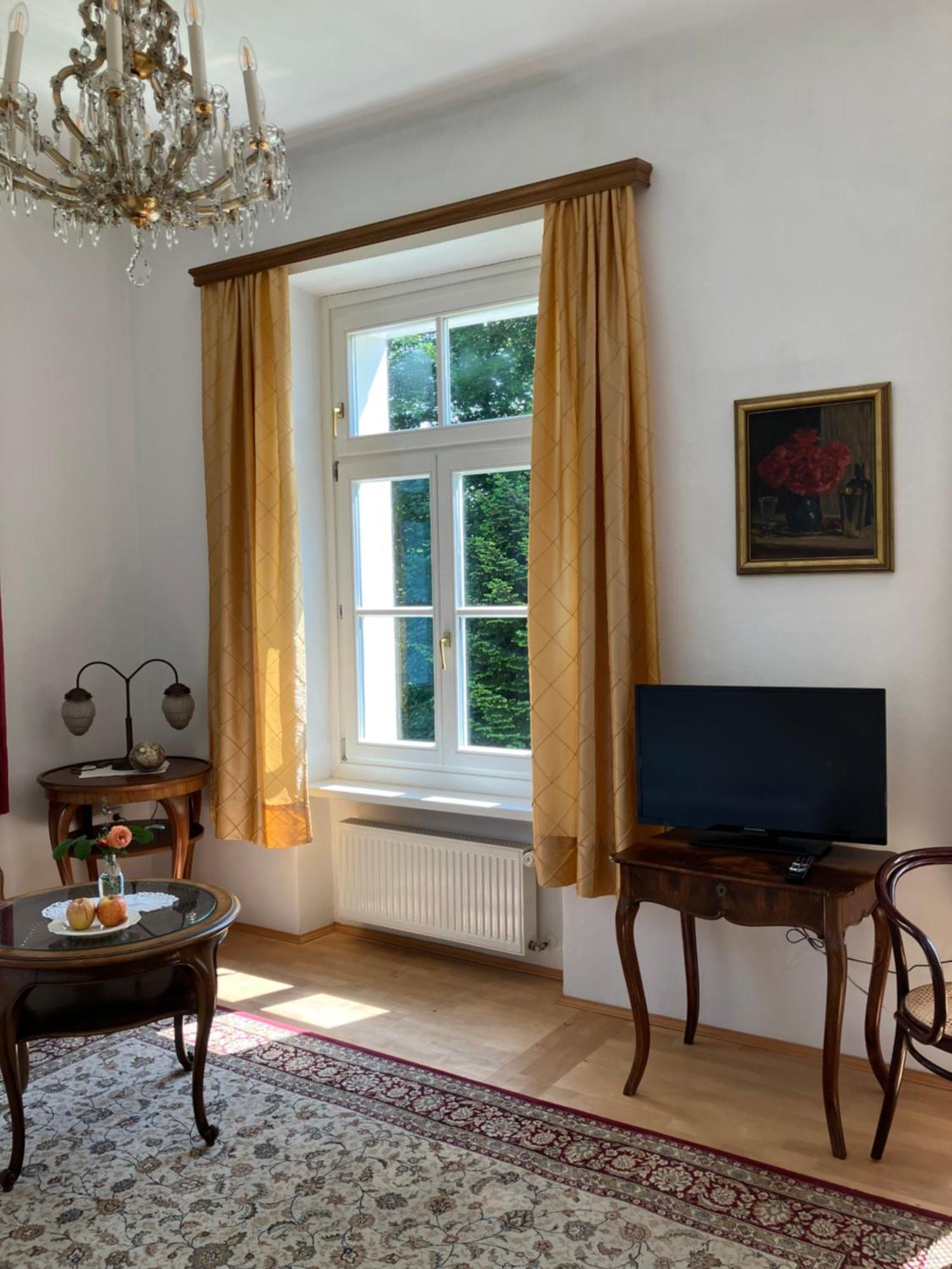 Louisenvilla Apartment